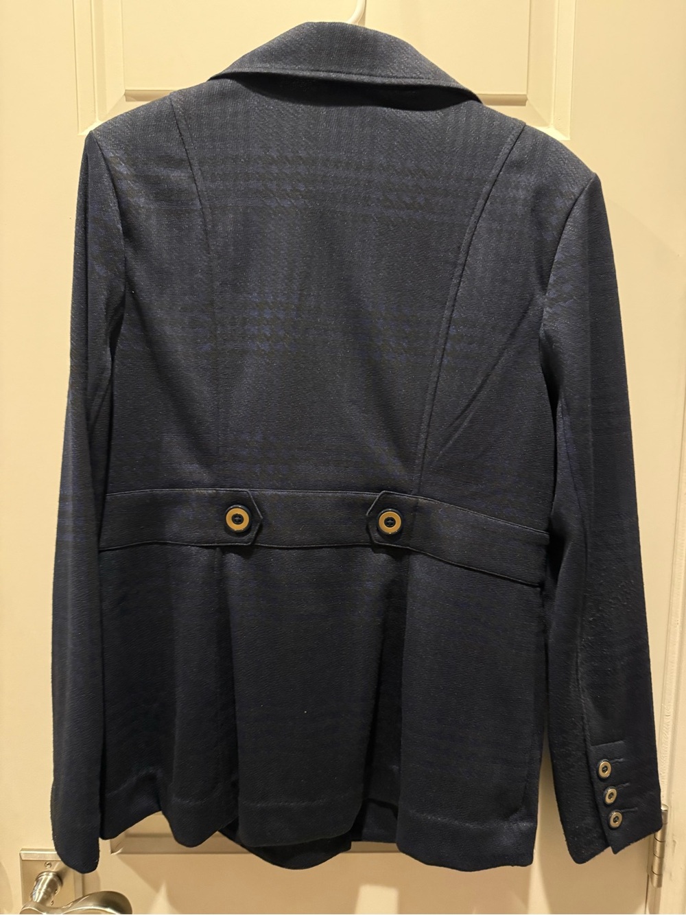 Cabi check
Out blazer - Picture 7 of 9